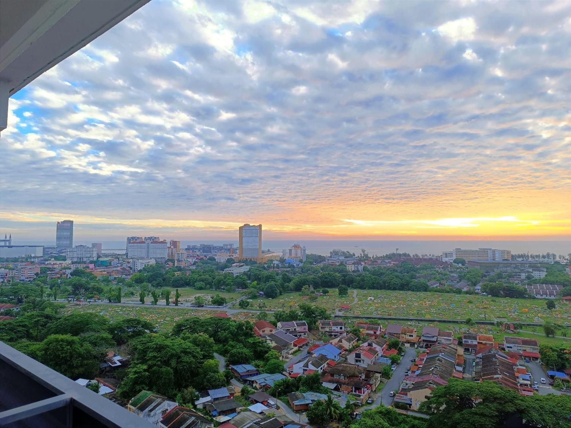 D'Luna Homestay Seaview I Sunrise View Kuala Terengganu Exteriör bild